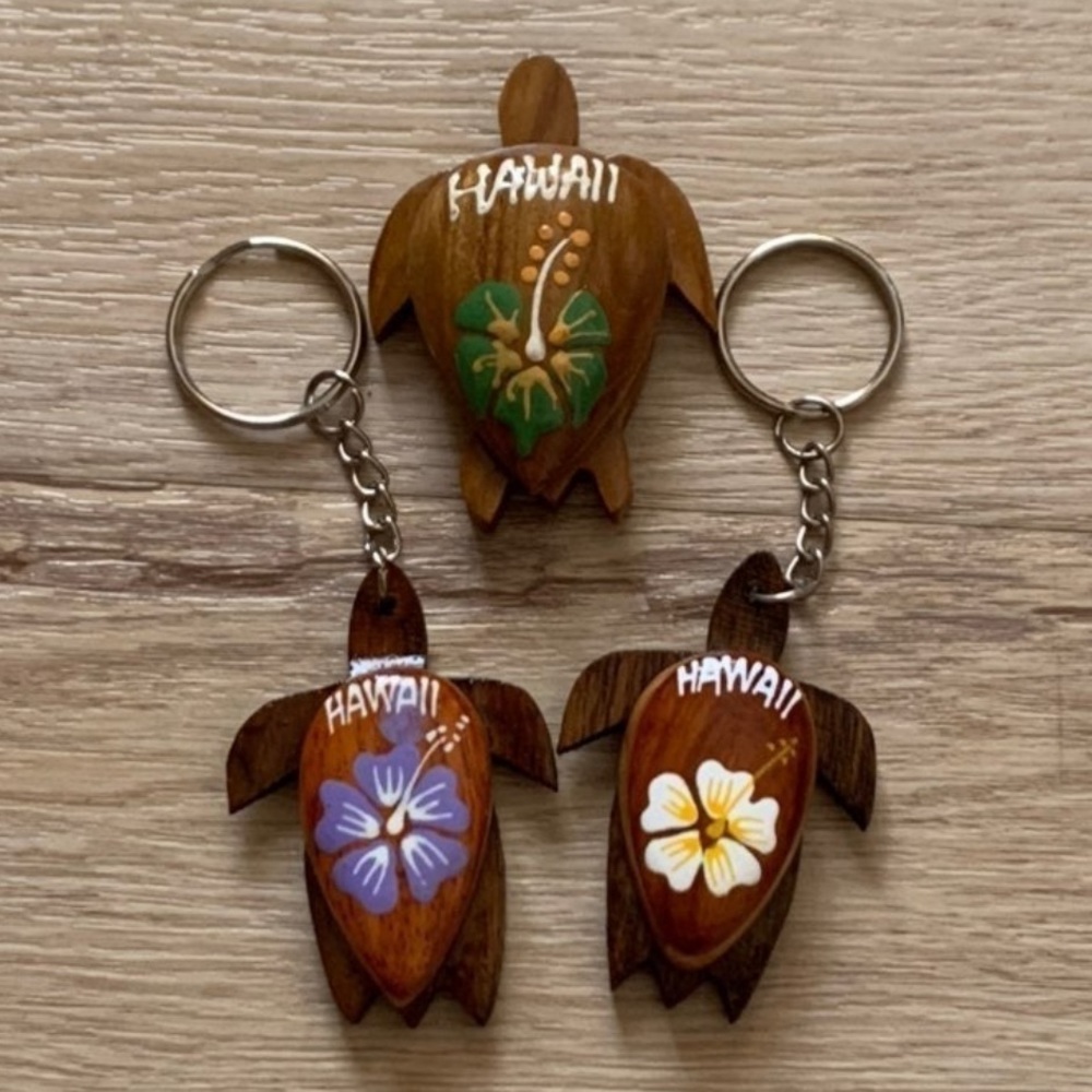 New Hawaii Turtle hibiscus Key Chains & Magnet Beach Coconut shell
